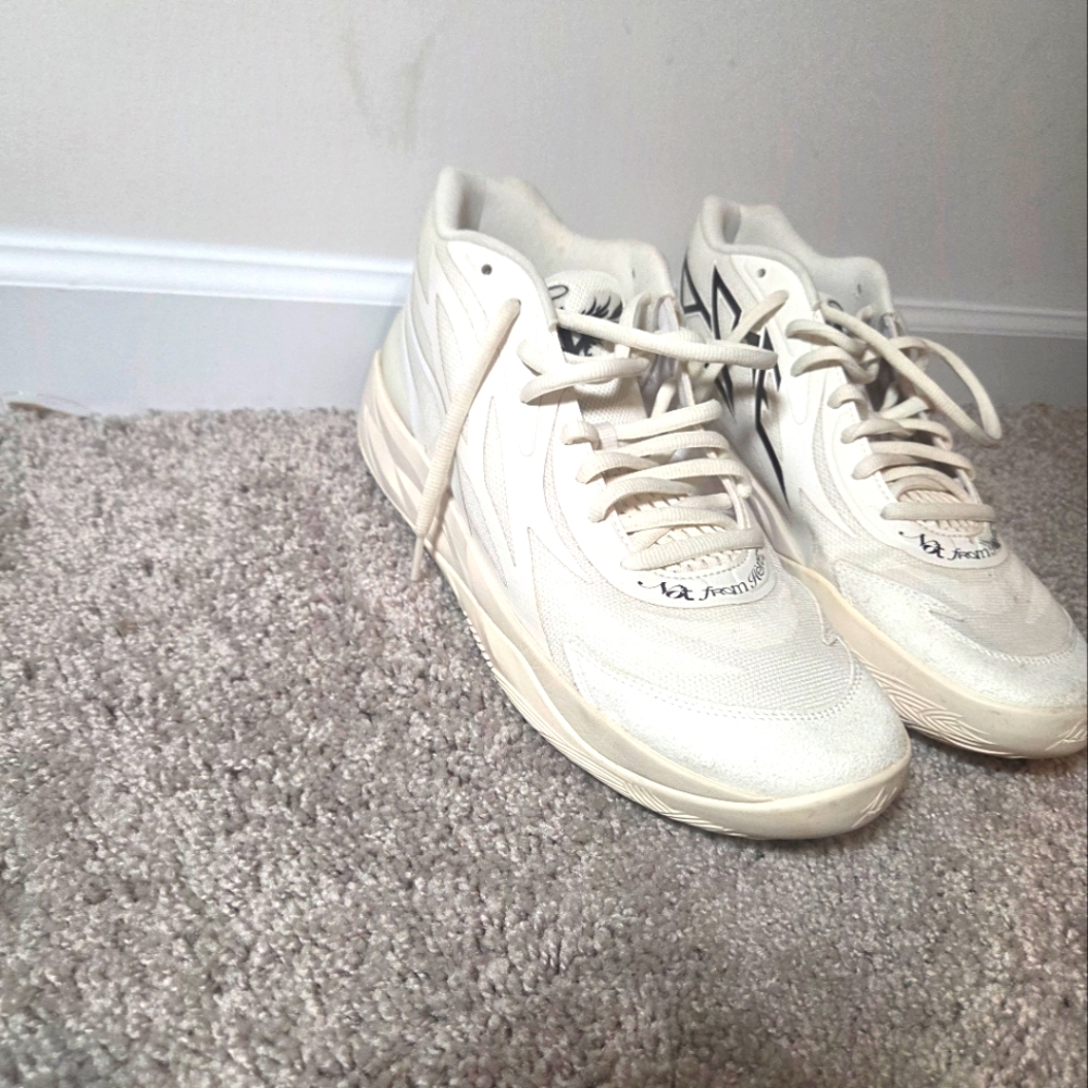 LaMelo 1 Basketball Shoe